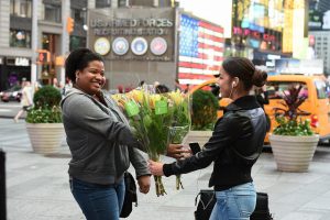 New Yorkers petal it forward. 