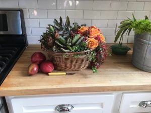 Plant basket w flowers