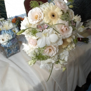 Petite Teardrop Bouquet in Creams and Whites