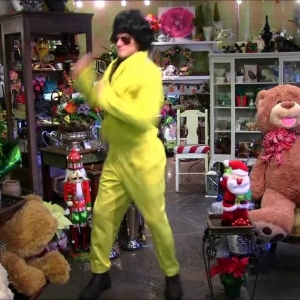 Santa does it Gangnam Style at Stein Your Florist Co., Merry Christmas - YouTube
