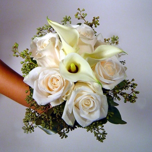 Simple Mini Calla and Rose Bridesmaid Bouquet
