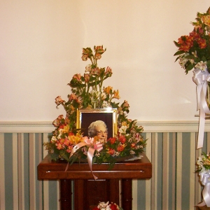 Alstromeria cremation wreath tribute