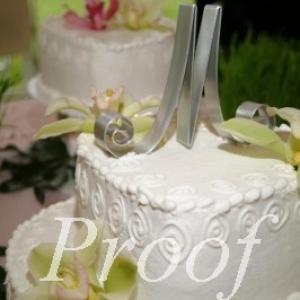 Wedding cake flowers