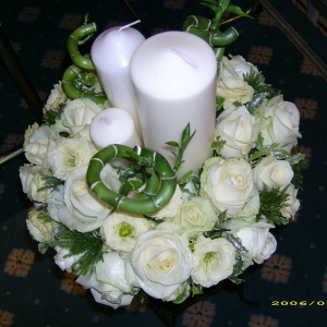 wedding table arrangement