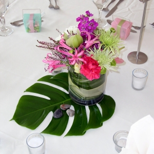 Monstera placemat centerpiece