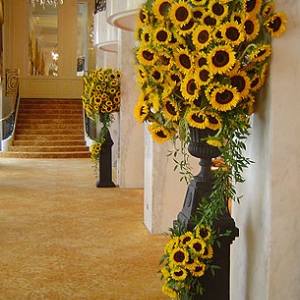 Sunflowers Entry Arrangements on Pillars