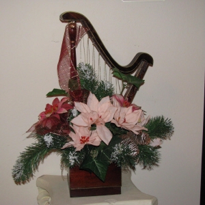 Harp Christmas Floral