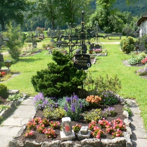 Graves in Bloom in Southern Germany * Part 2