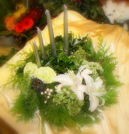 Advent Wreath in Silver and White