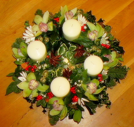 Christmas Table Decoration with Cymbdium