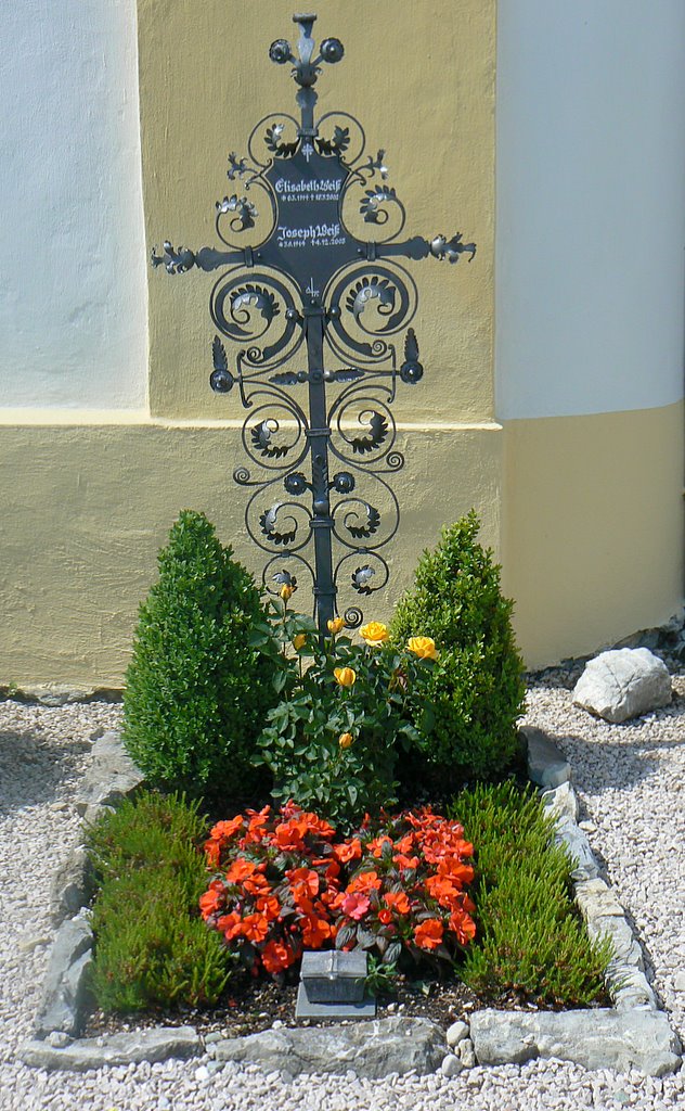 Graves in Bloom in Southern Germany * Part 2