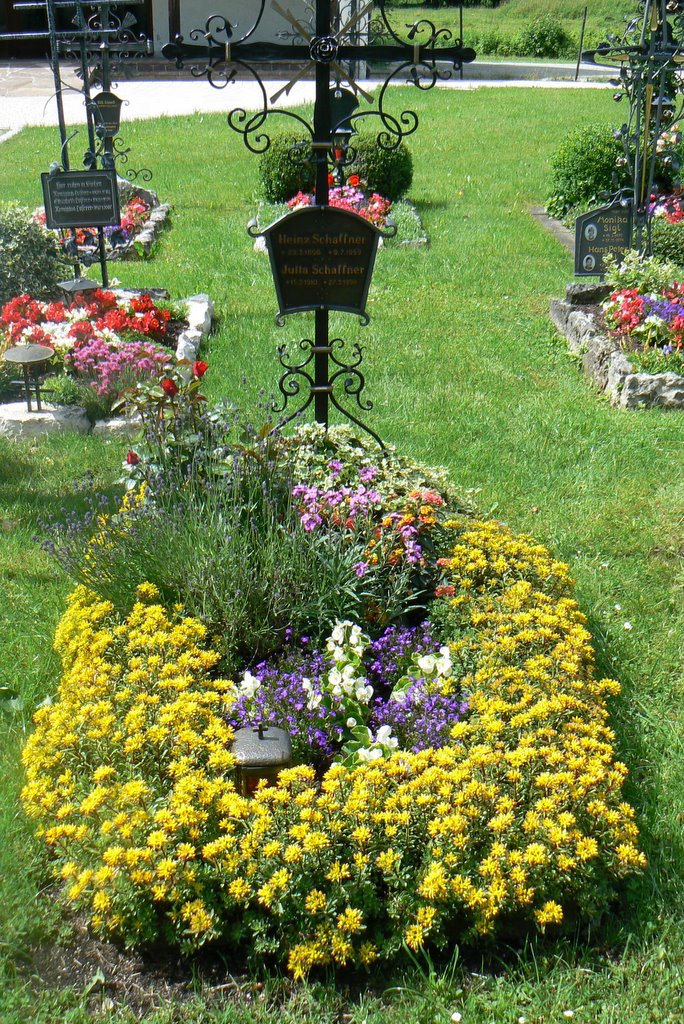 Graves in Bloom in Southern Germany * Part 2