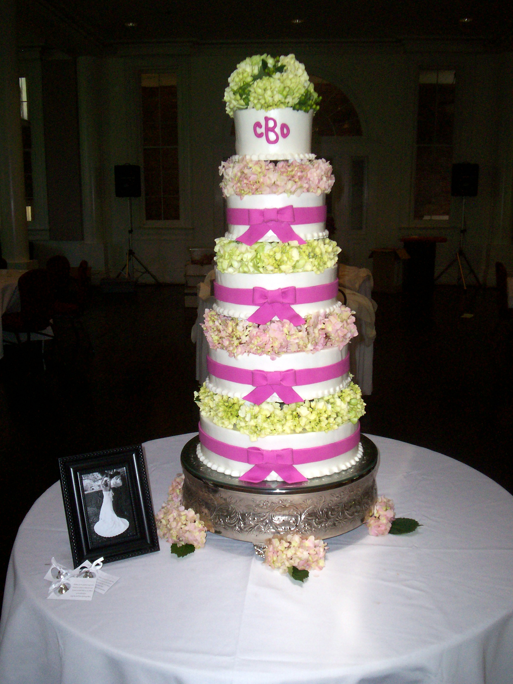 Hydrangea Wedding Cake